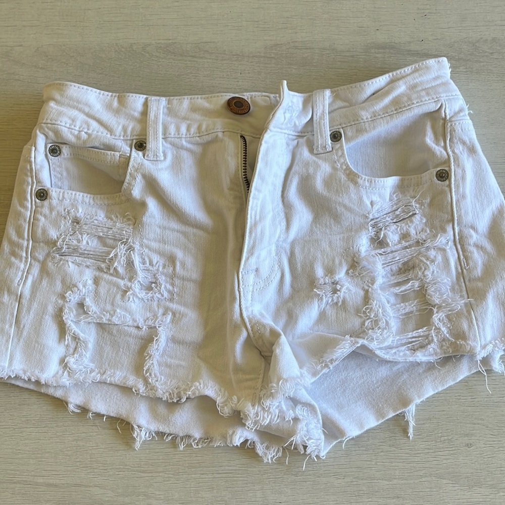 white American eagle ripped jean shorts, size 4